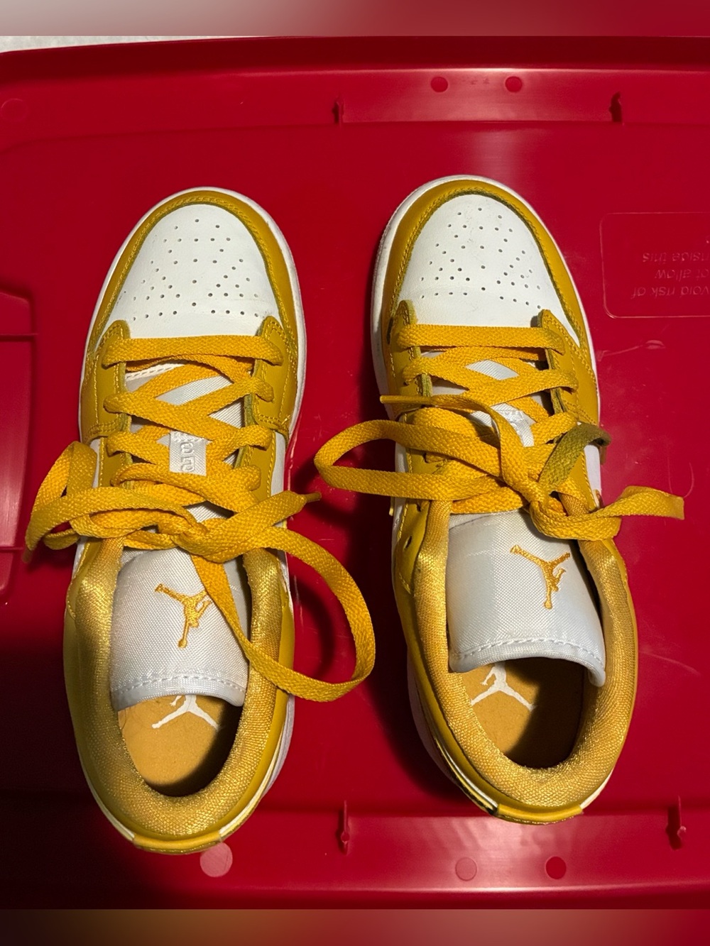 Nike Jordan 1 Low 553560-171 Yellow White Basketball Sneakers Size 3.5y